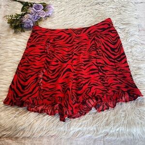 Aritzia Sunday Best Gemma Shorts High Rise Red/Black Zebra Print sz S